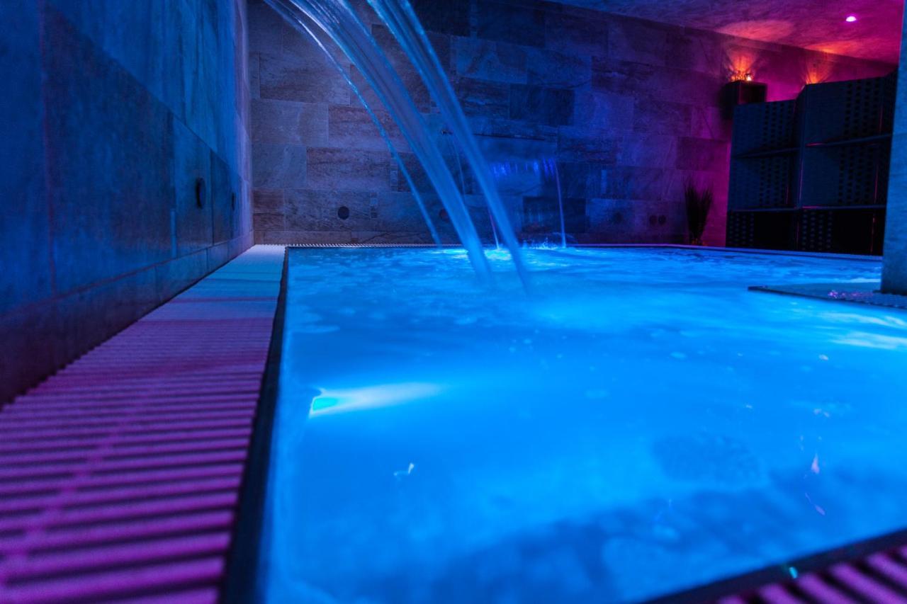 סן לאונה Hotel Costazzurra Museum & Spa מראה חיצוני תמונה